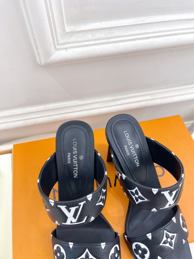 Louis Vuitton Slippers